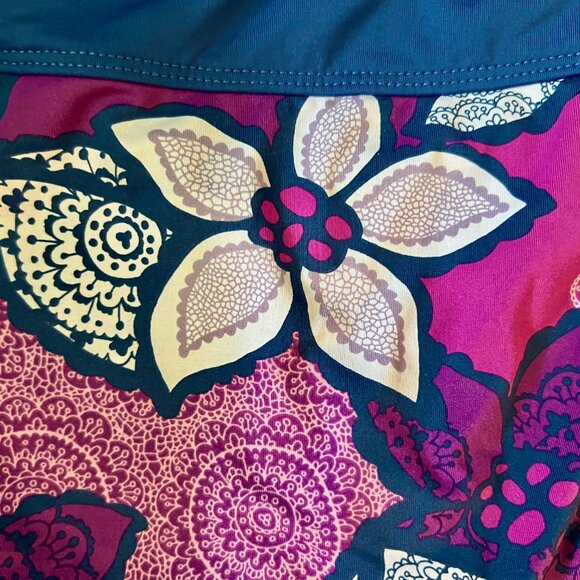 (new w/ tags) Title Nine Womens Swim Bikini, Blue/Purple Flowers, M - Picture 3 of 3